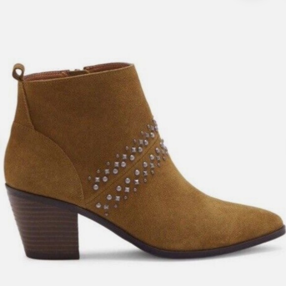 Lucky Brand Latinia Studded Bootie size 6.5  NEW - Picture 3 of 6
